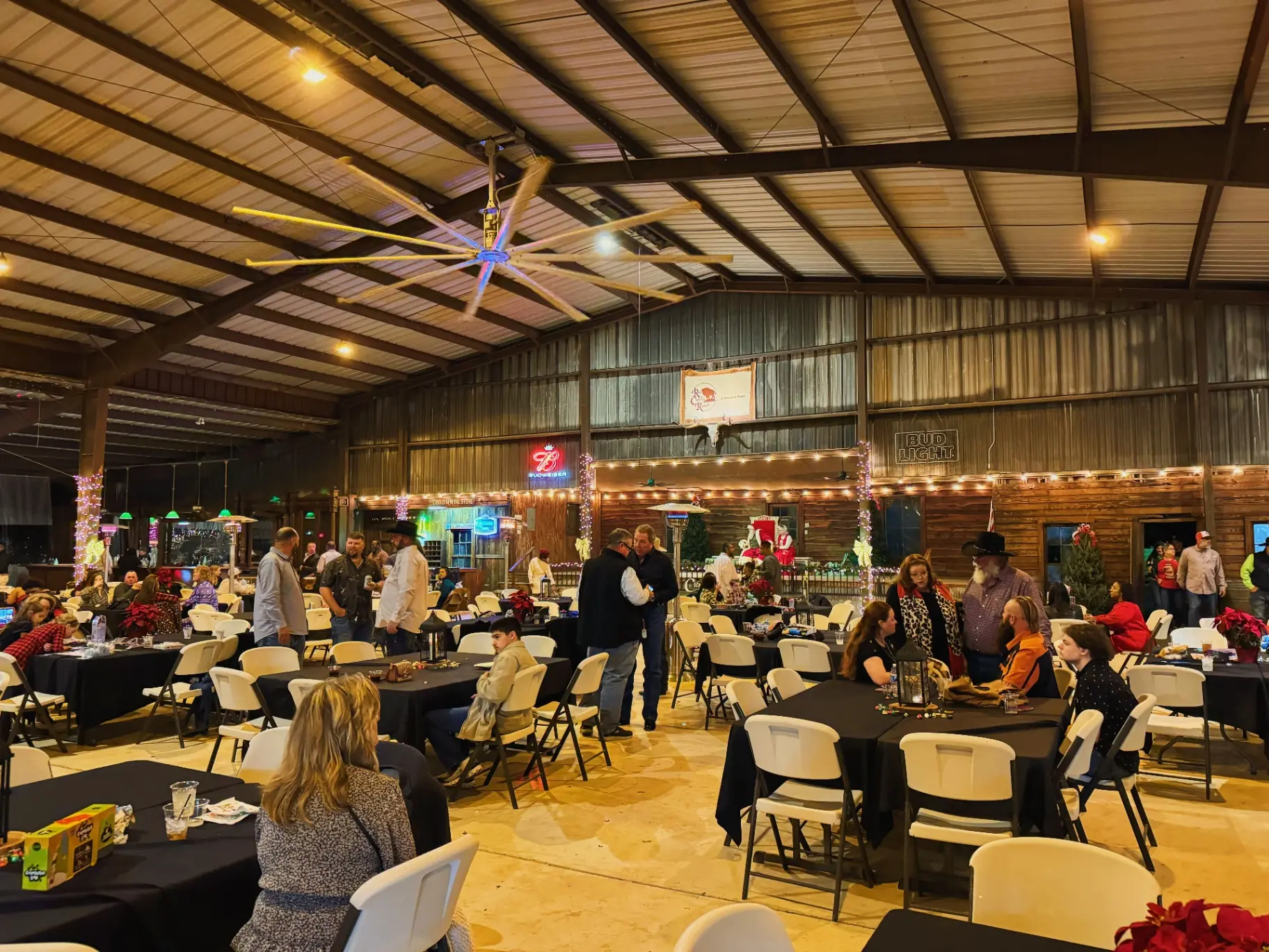 Company Holiday Party Venues Near San Antonio: What to Look For