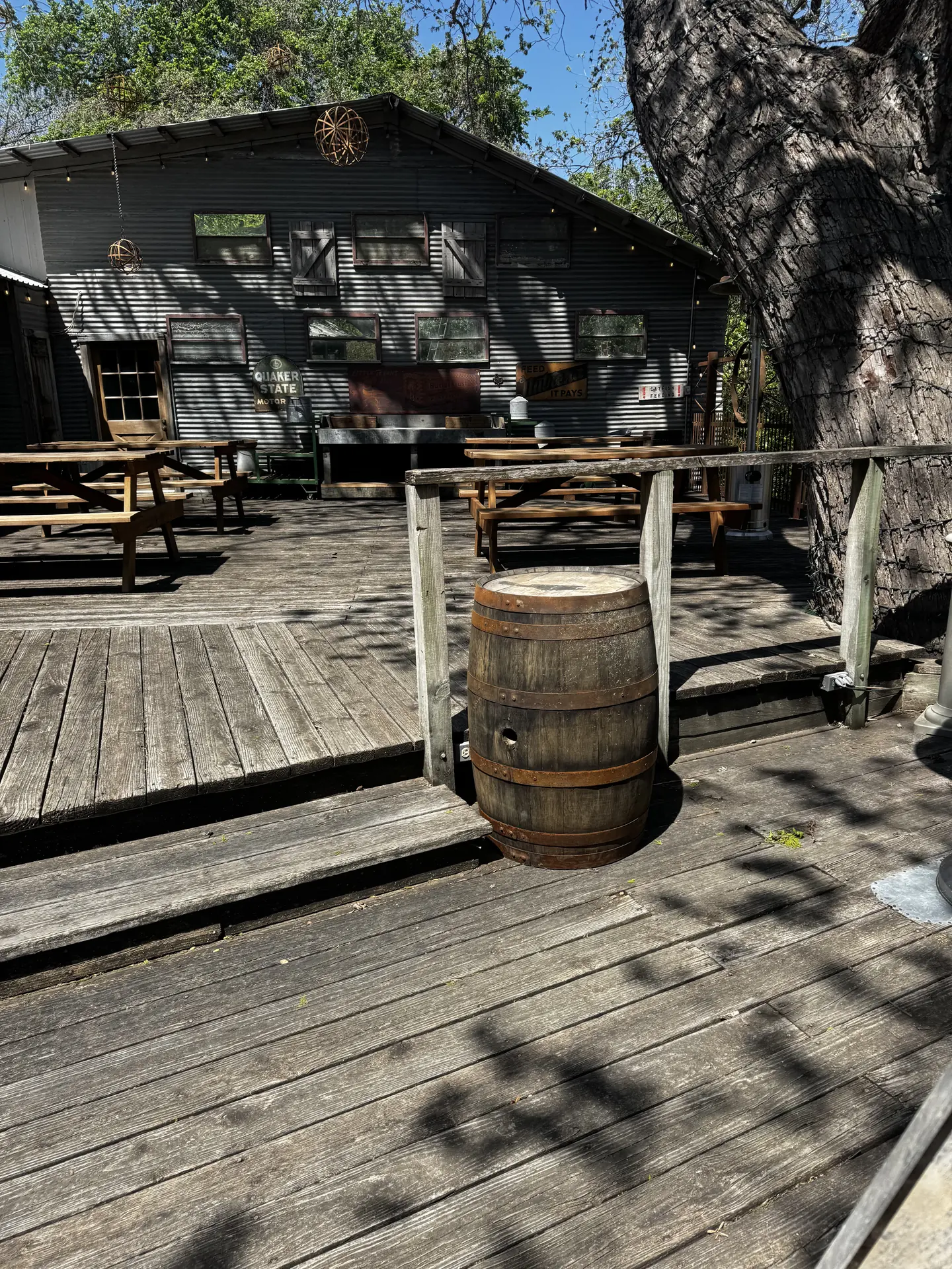 lily-barrel-deck.webp