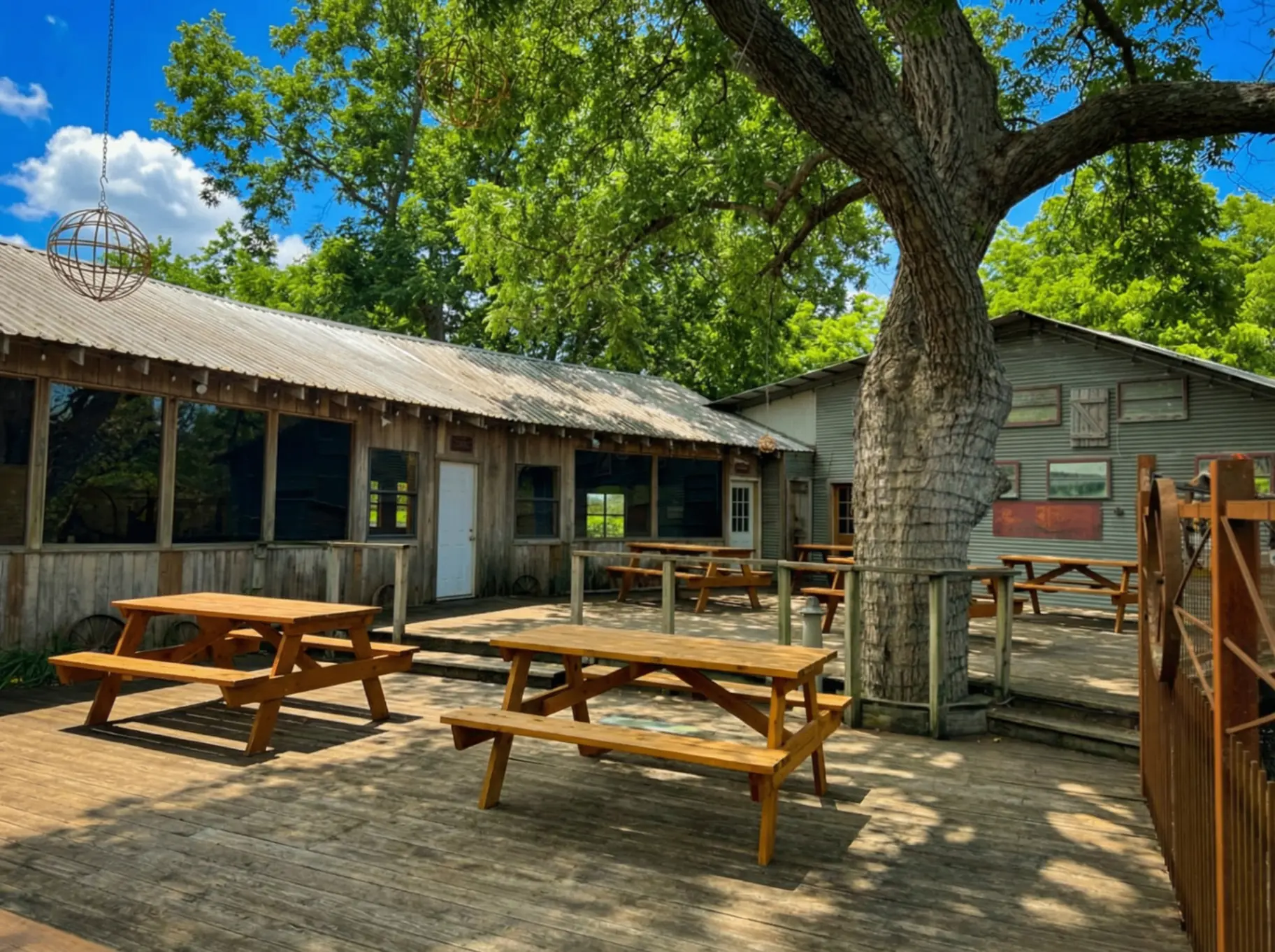 Lily House deck summer patio